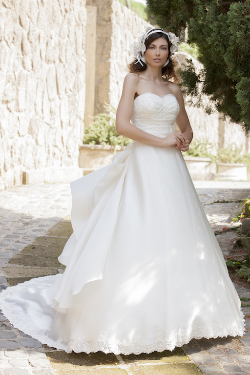 Abito sposa in Organza collezione Reve